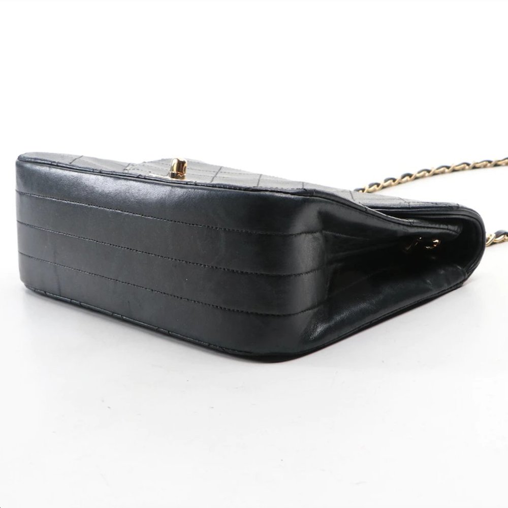 Chanel Vintage CC Flap Shoulder Bag - Picture 5 of 16